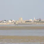 - Restaurant La Chaloupe Hotel Port-des-Barques