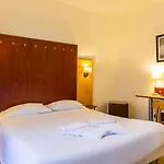 - Restaurant La Chaloupe Hotel 2*