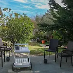 Hotel - Restaurant La Chaloupe Port-des-Barques