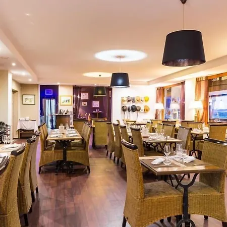 Hotel - Restaurant La Chaloupe Le Port-des-Barques