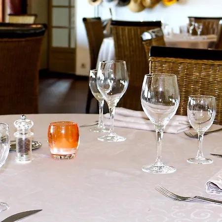 - Restaurant La Chaloupe Hotel 2*