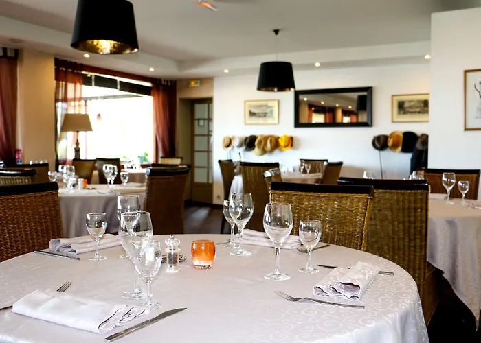 Hotel - Restaurant La Chaloupe Port-des-Barques