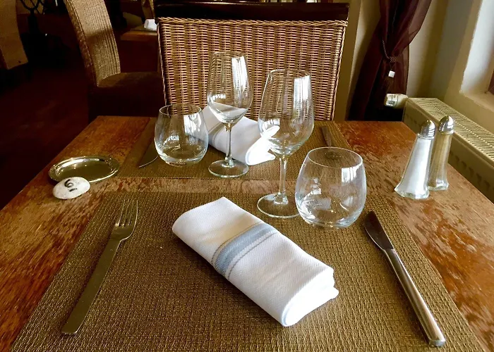 Hotel - Restaurant La Chaloupe 2*