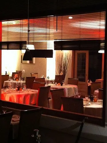 Hotel - Restaurant La Chaloupe 2*