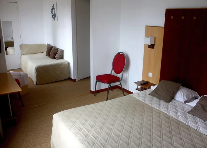 Hotel - Restaurant La Chaloupe 2*