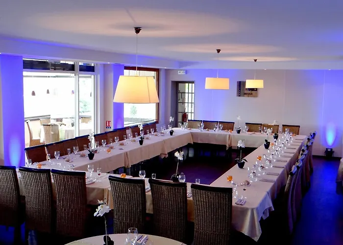 - Restaurant La Chaloupe Le Port-des-Barques