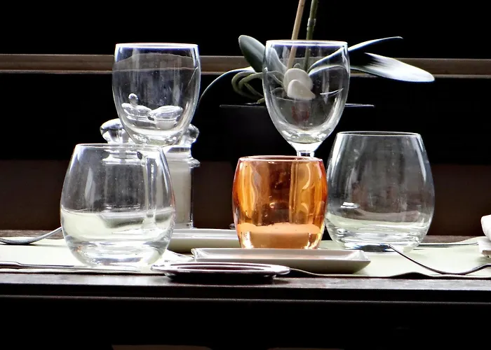 - Restaurant La Chaloupe Port-des-Barques